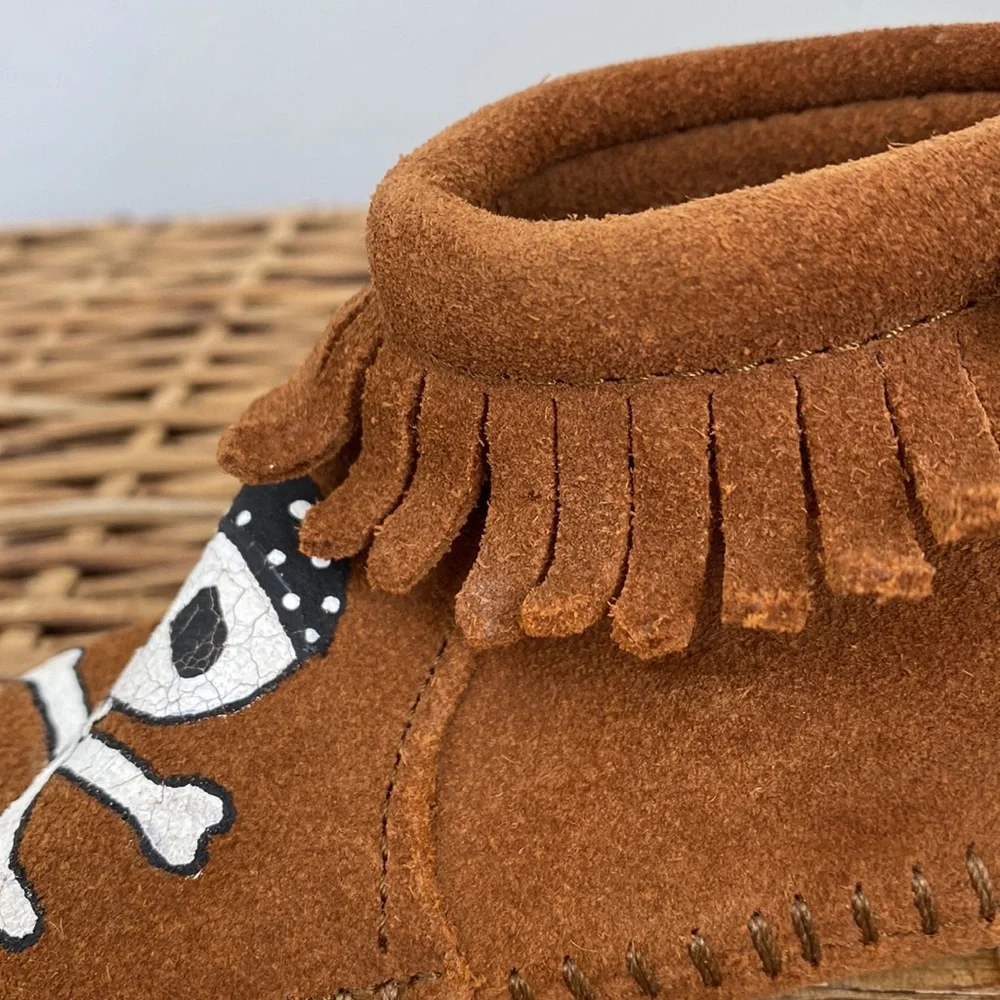 Minnetonka Sail into the Mystic infant moccasins